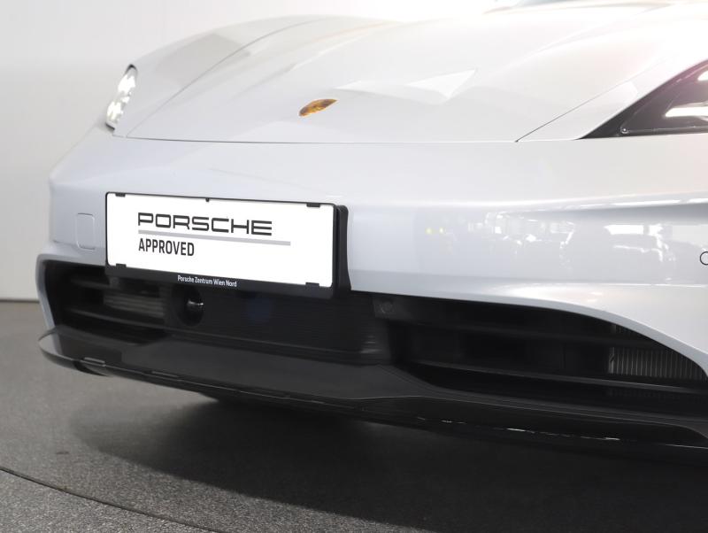 Porsche Taycan 4S Cross Turismo