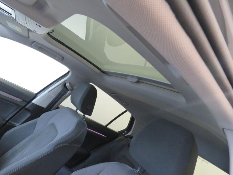 VW Golf Pro TSI