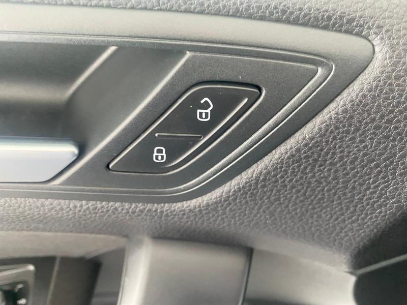 VW Touran TDI SCR 5-Sitzer