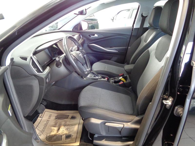 Opel GRANDLAND BED 1.5 S/S AT8 130P