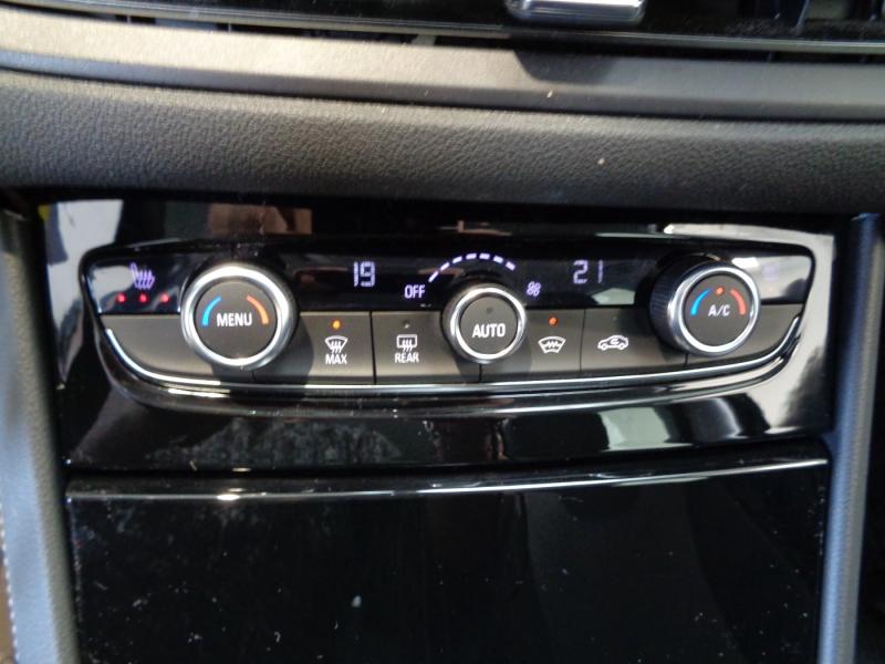 Opel GRANDLAND BED 1.5 S/S AT8 130P