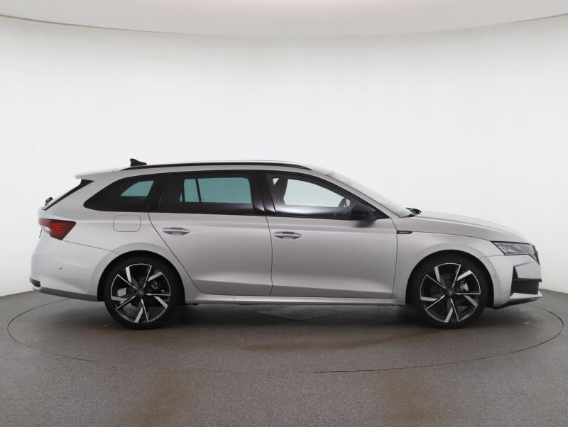 Škoda Octavia Combi Sportline TDI DSG