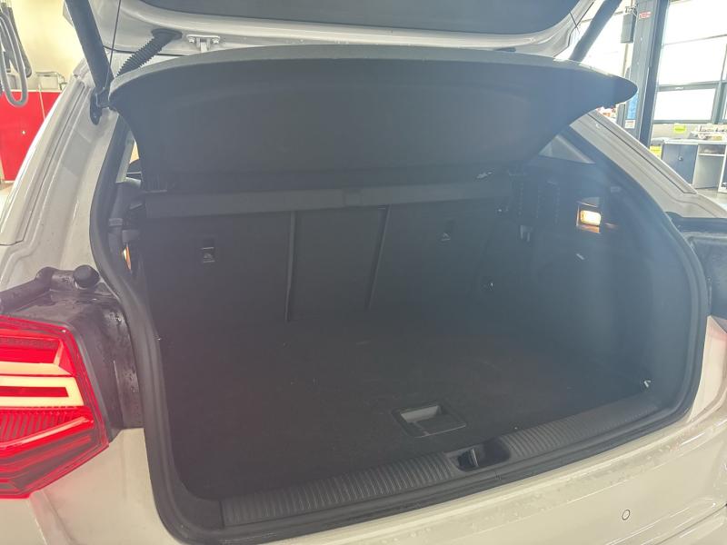 Audi Q2 35 TFSI admired