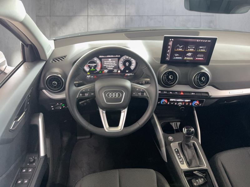 Audi Q2 35 TFSI admired