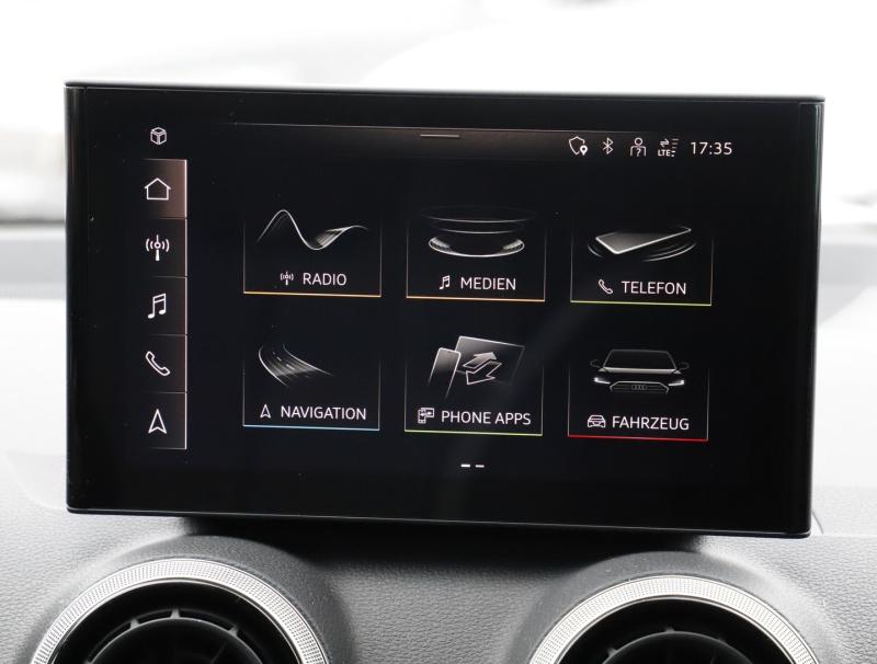 Audi Q2 35 TFSI admired