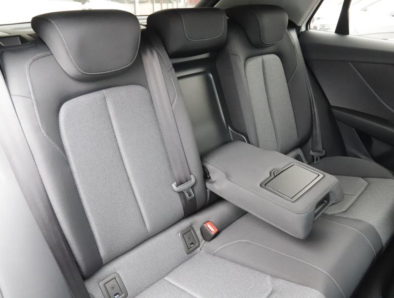 Audi Q2 35 TFSI admired