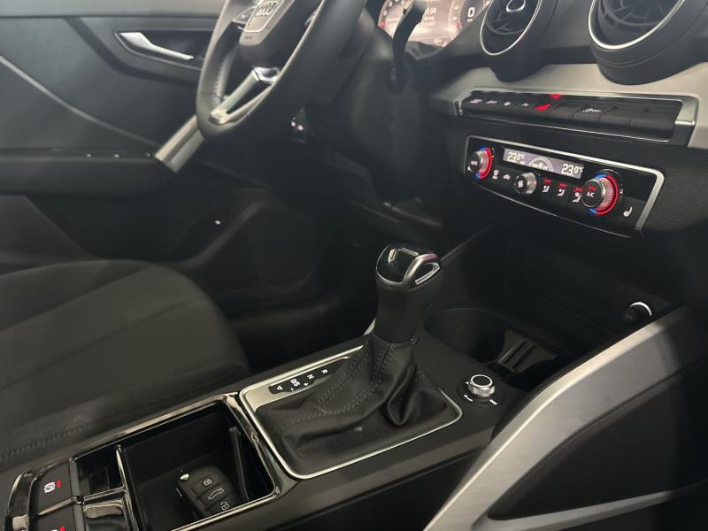 Audi Q2 35 TFSI admired