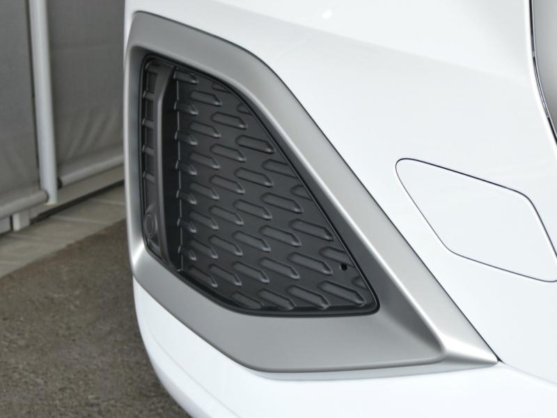 Audi Q2 30 TFSI admired