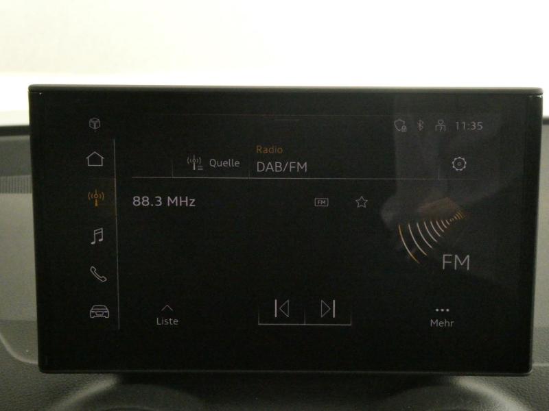 Audi Q2 30 TFSI admired