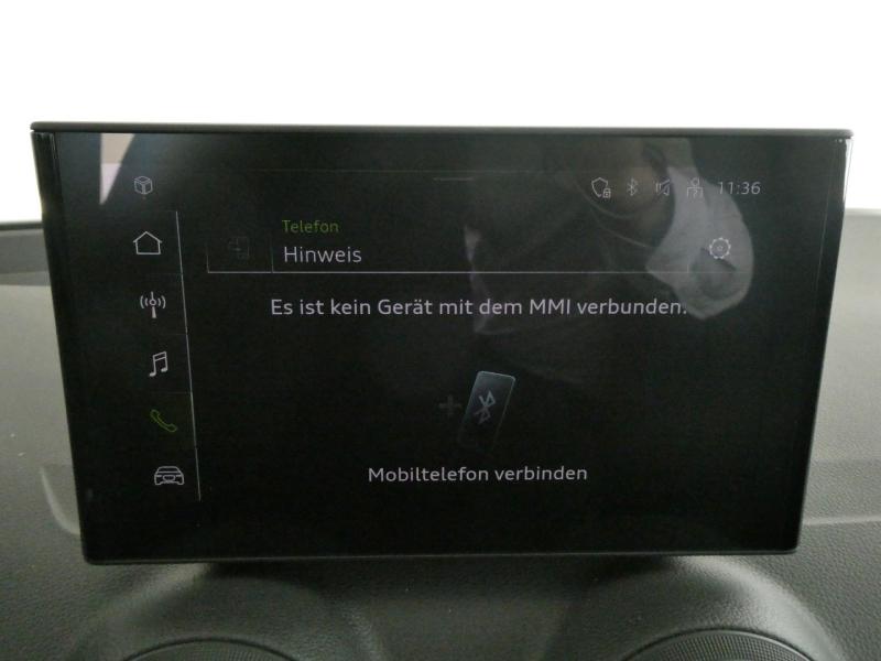 Audi Q2 30 TFSI admired