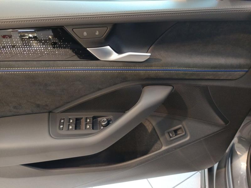 VW Passat Variant Sport TDI DSG