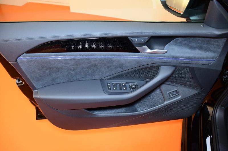 VW Passat Variant R-Line TDI DSG