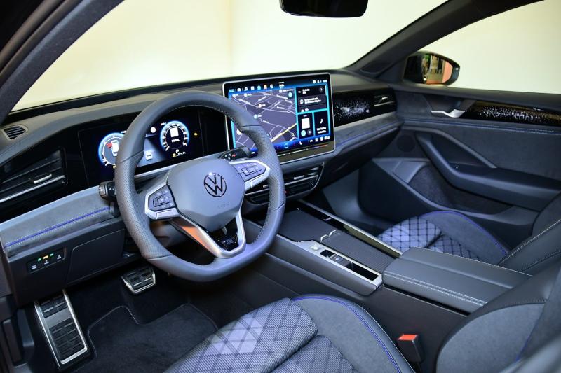 VW Passat Variant R-Line TDI DSG