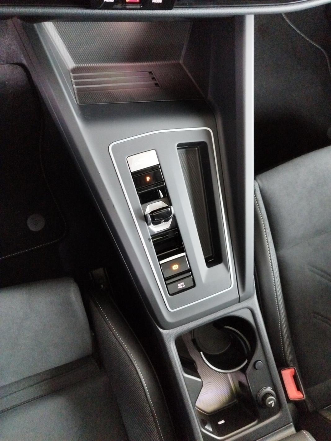 VW Golf Rabbit eHybrid DSG 150 kW