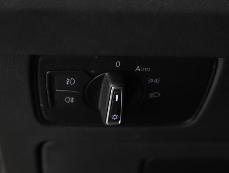 VW Passat Variant Business TDI DSG