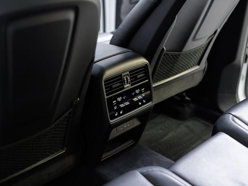 Porsche Cayenne E-Hybrid Coupé