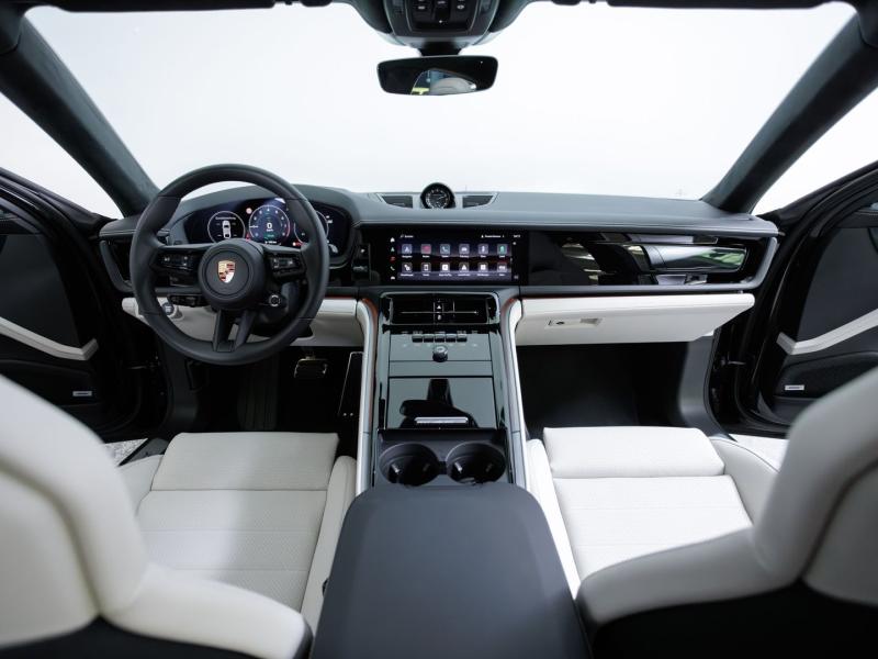 Porsche Panamera 4 E-Hybrid