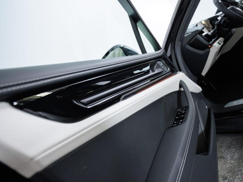 Porsche Panamera 4 E-Hybrid