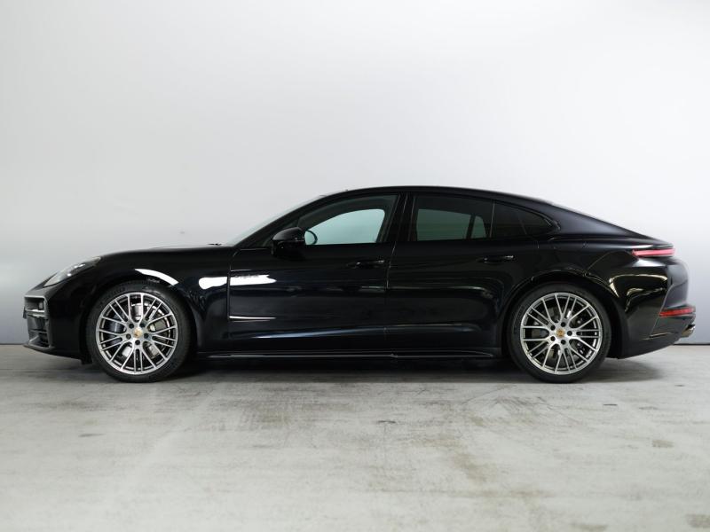 Porsche Panamera 4 E-Hybrid