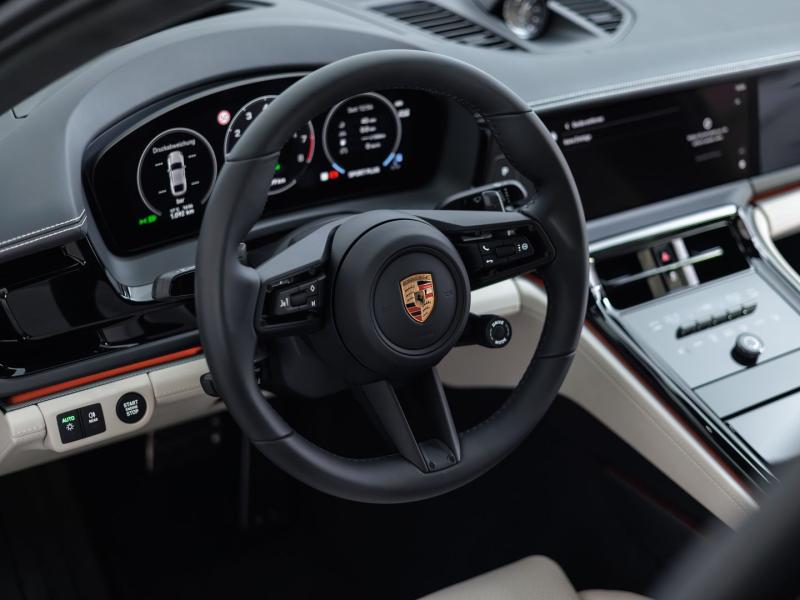Porsche Panamera 4 E-Hybrid