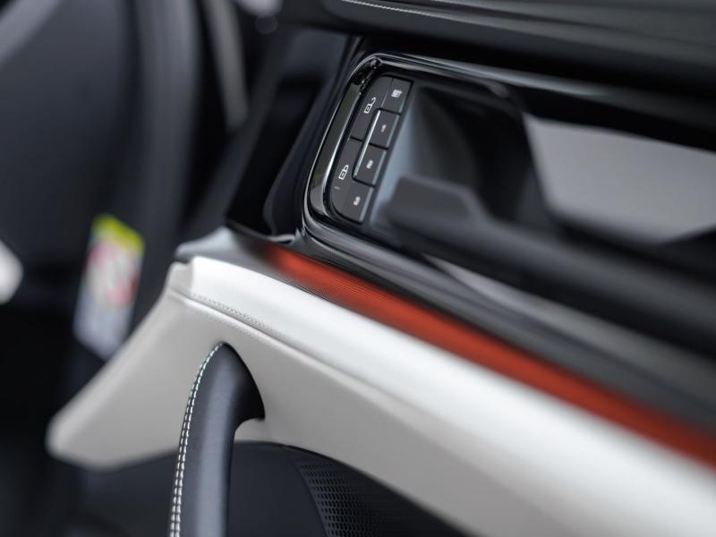 Porsche Panamera 4 E-Hybrid