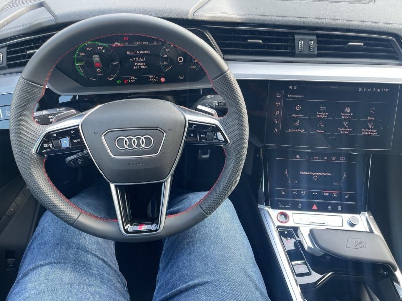 Audi SQ8 Sportback e-tron quattro