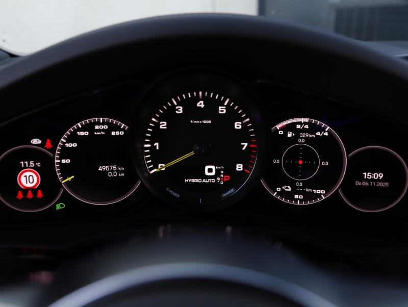 Porsche Cayenne E-Hybrid III