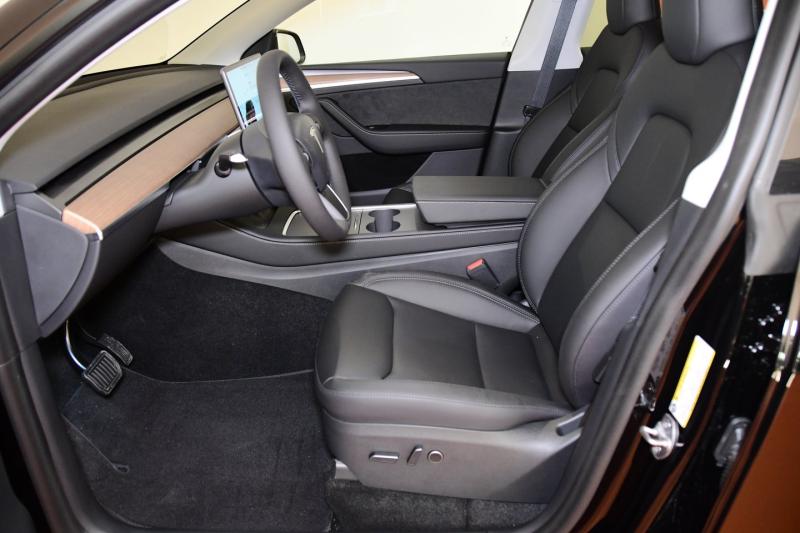 Tesla Model Y Long Range AWD 75kWh