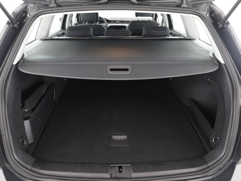 VW Passat GTE Variant