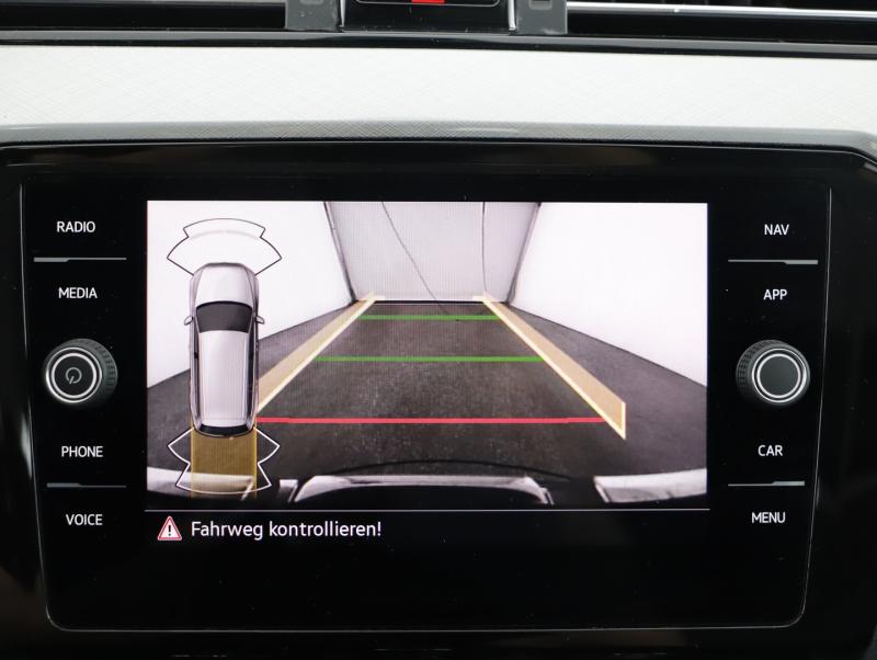 VW Passat GTE Variant