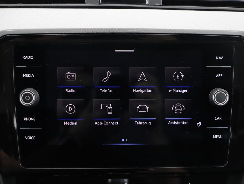 VW Passat GTE Variant