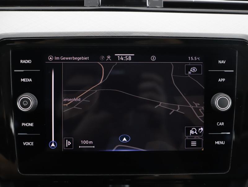 VW Passat GTE Variant