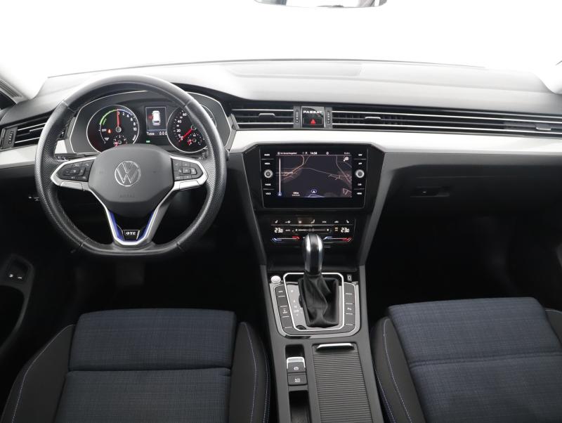 VW Passat GTE Variant