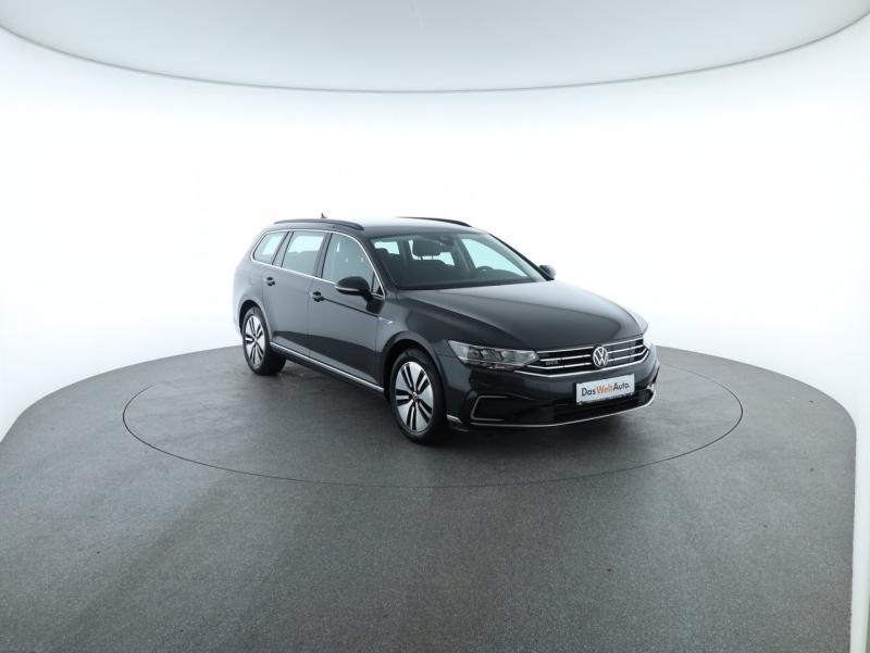 VW Passat GTE Variant