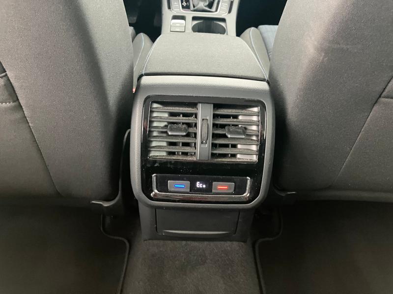 VW Passat GTE Variant