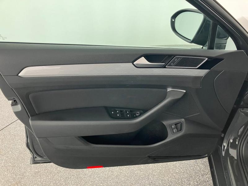 VW Passat GTE Variant