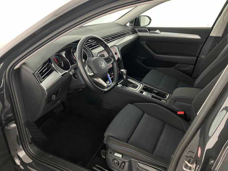 VW Passat GTE Variant