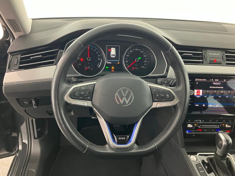 VW Passat GTE Variant