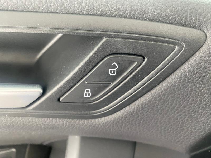 VW Touran TDI SCR 5-Sitzer