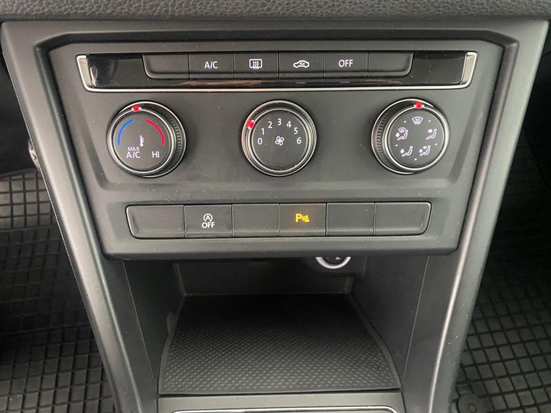 VW Touran TDI SCR 5-Sitzer