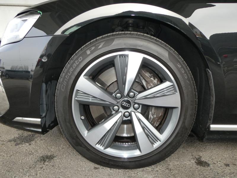 Audi A8  60 TFSI e quattro Lang