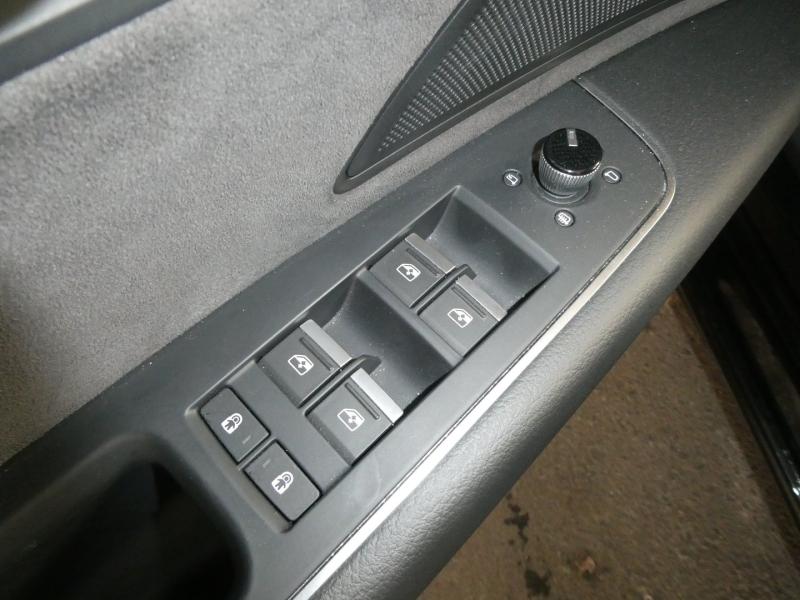 Audi A8  60 TFSI e quattro Lang