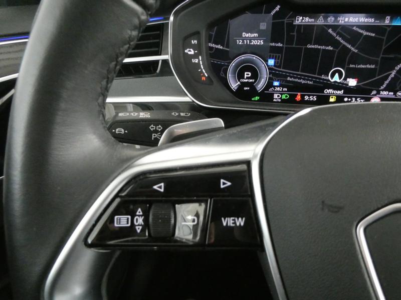 Audi A8  60 TFSI e quattro Lang