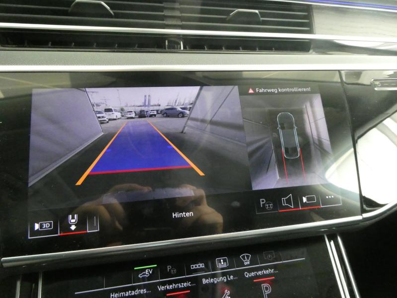 Audi A8  60 TFSI e quattro Lang