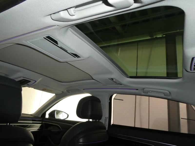 Audi A8  60 TFSI e quattro Lang