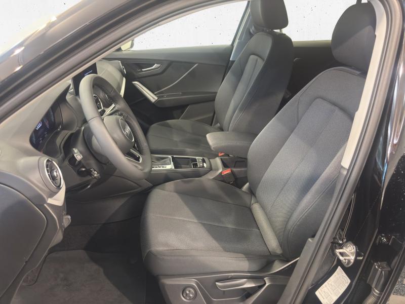 Audi Q2 35 TFSI admired