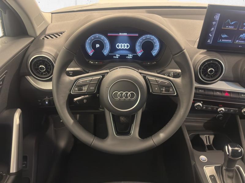 Audi Q2 35 TFSI admired