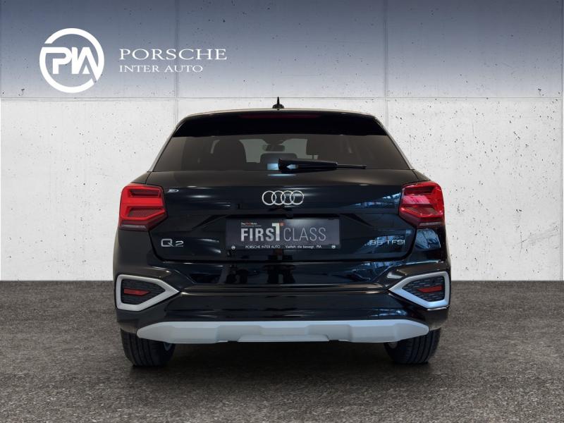 Audi Q2 35 TFSI admired