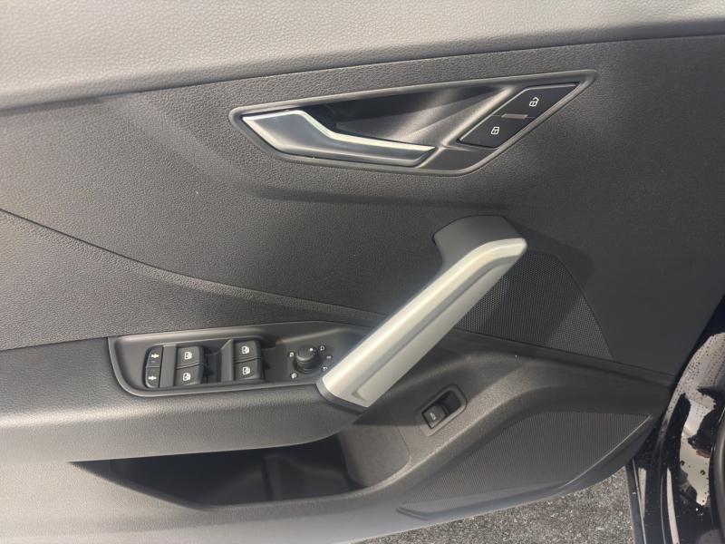 Audi Q2 35 TFSI admired