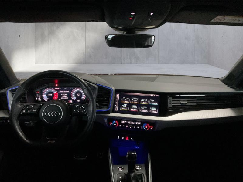 Audi A1 citycarver 30 TFSI intense